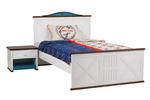 Pro dospívajícího kluka můžete pořídit postel v rozměru 120x200 cm
