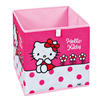 Látkový box využívá motivu Hello Kitty hned několikrát