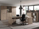 Kolekce Alto nabízí kancelářský nábytek i v odstínu světlý dub