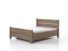 Manželská postel nabízí rozměr místa na spaní 160x200 cm