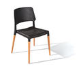 Jídelní židle také dostupná v černém odstínu