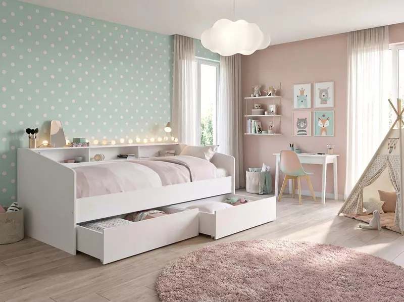 Regál Mayance může doplnit řadu nábytku, třeba dětskou postel Sleep