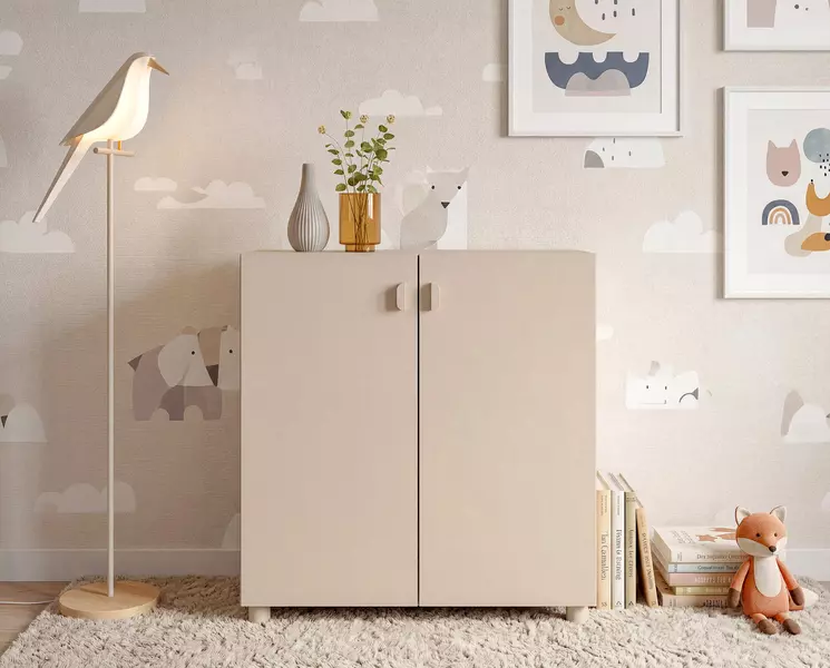 Dětská komoda Platon disponuje hloubkou jen 29,5 cm, ideální do malého pokoje