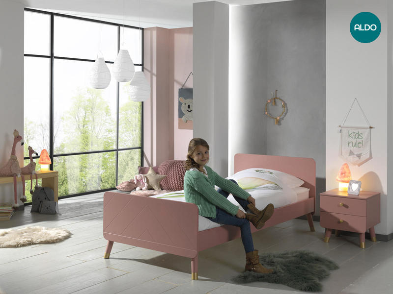 Růžová dětská postel Billy s nočním stolkem